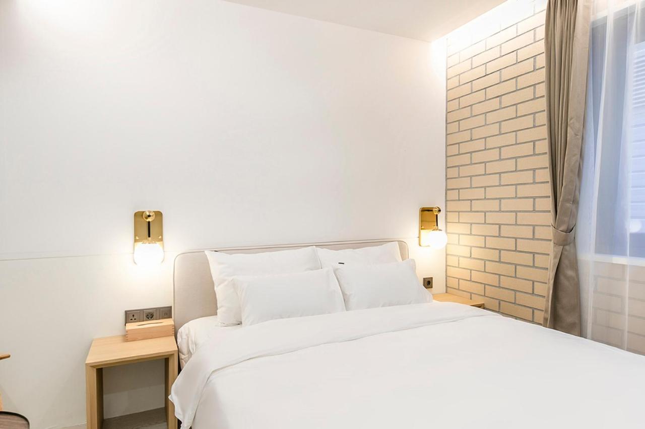 Hotel Yaja Gimhae Екстериор снимка