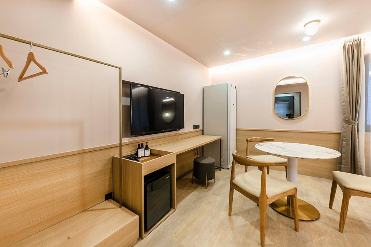 Hotel Yaja Gimhae Екстериор снимка