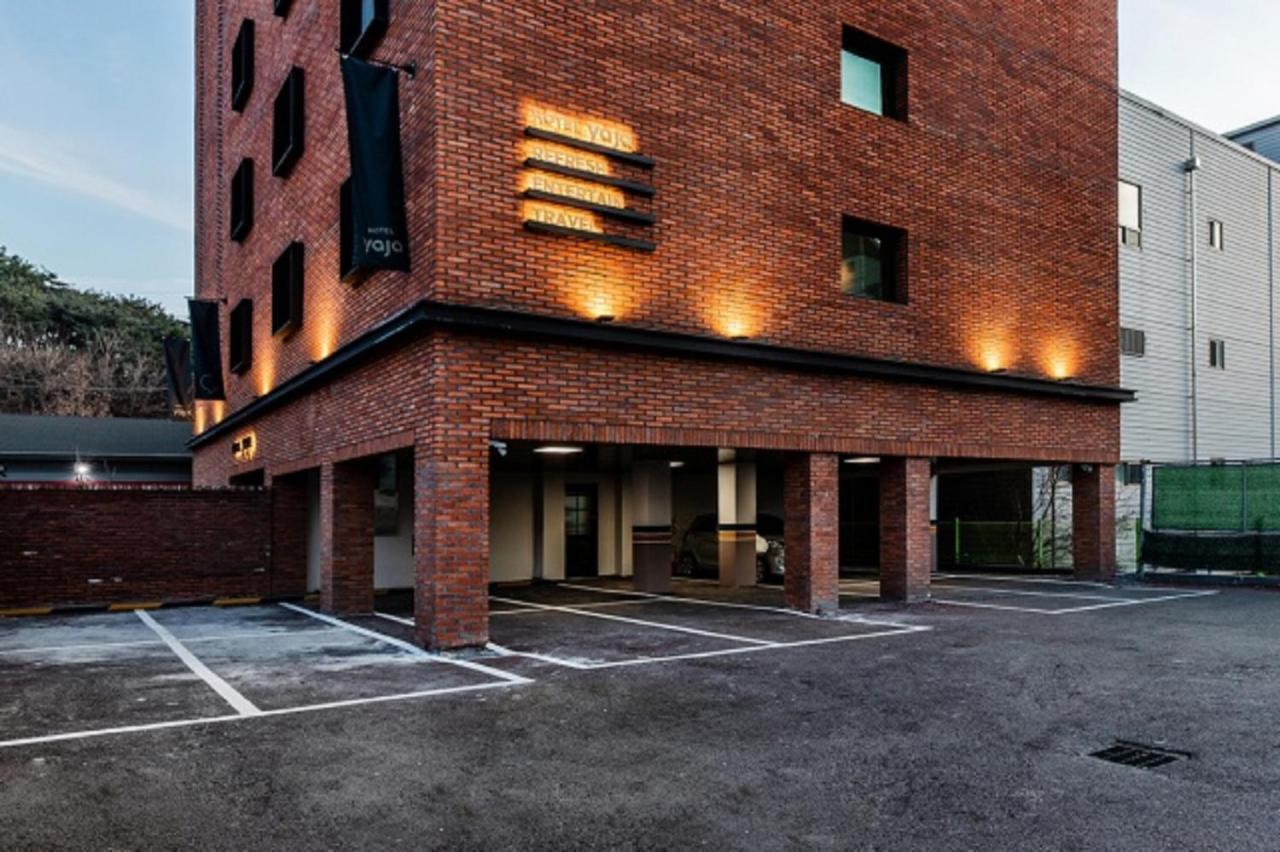 Hotel Yaja Gimhae Екстериор снимка