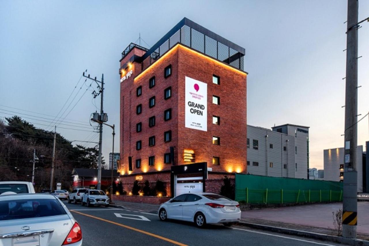 Hotel Yaja Gimhae Екстериор снимка