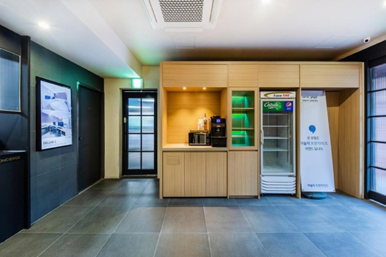 Hotel Yaja Gimhae Екстериор снимка